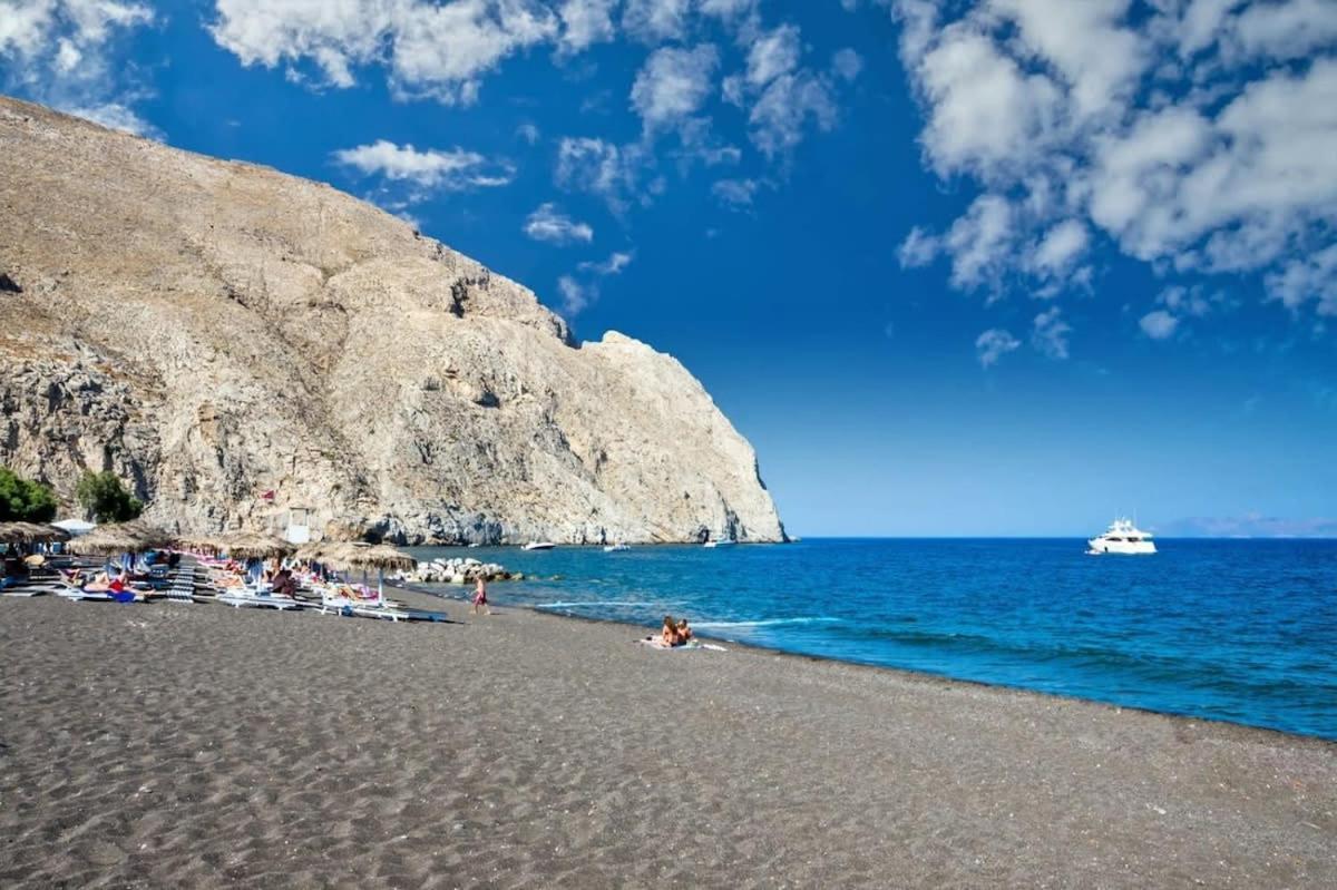 Santorini Seaside Retreat - Flora'S Summer Escape Perissa  Ngoại thất bức ảnh