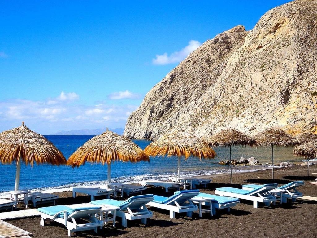 Santorini Seaside Retreat - Flora'S Summer Escape Perissa  Ngoại thất bức ảnh