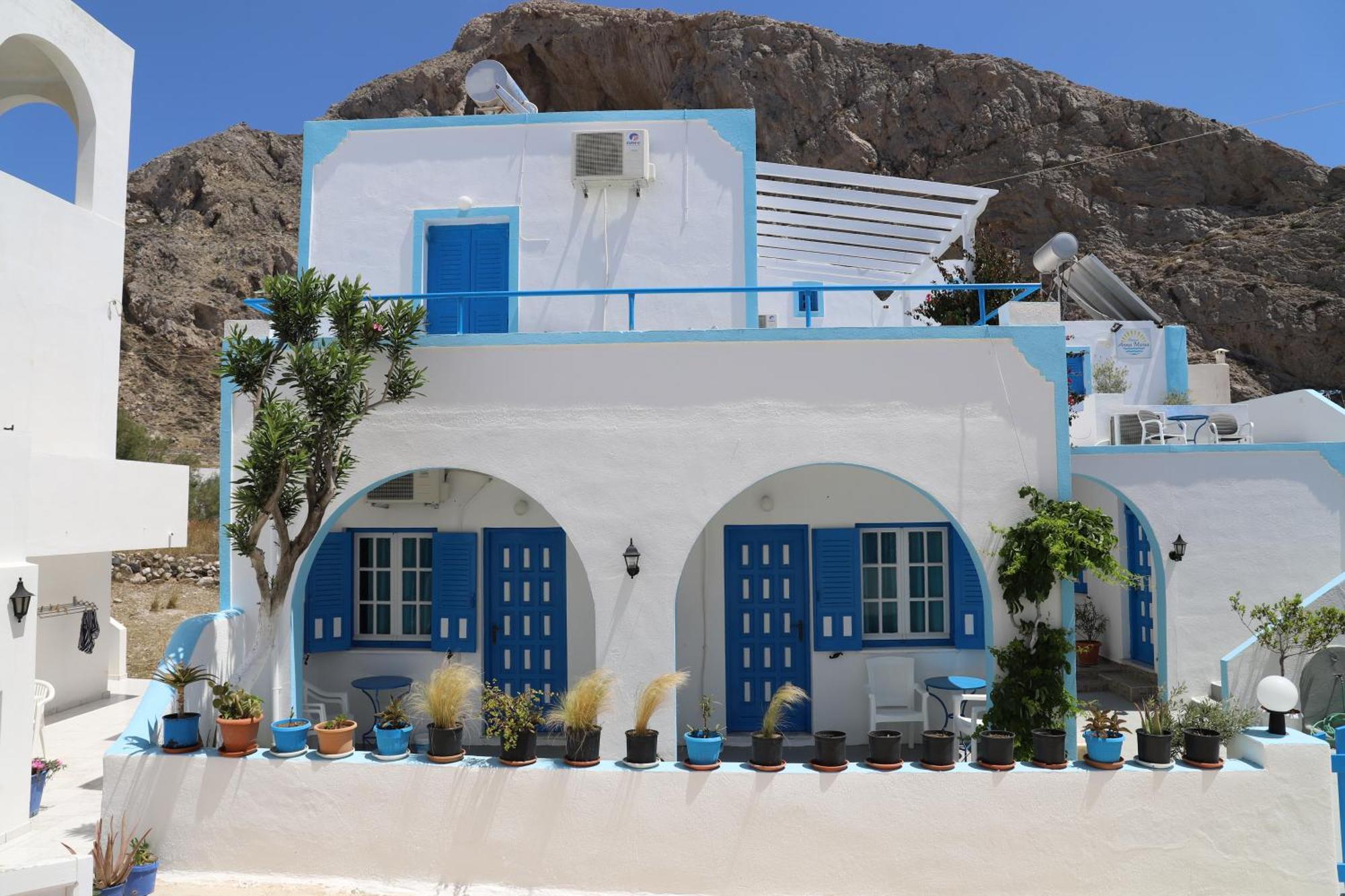 Santorini Seaside Retreat - Flora'S Summer Escape Perissa  Ngoại thất bức ảnh